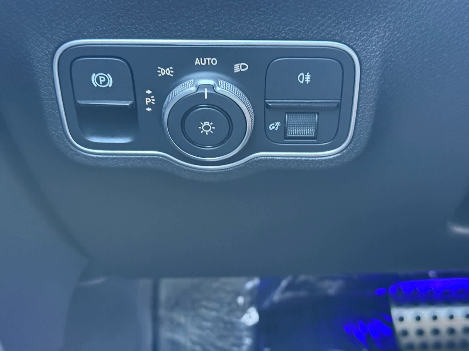 Used 2024 Mercedes-Benz GLB 35 AMG 4MATIC image 29