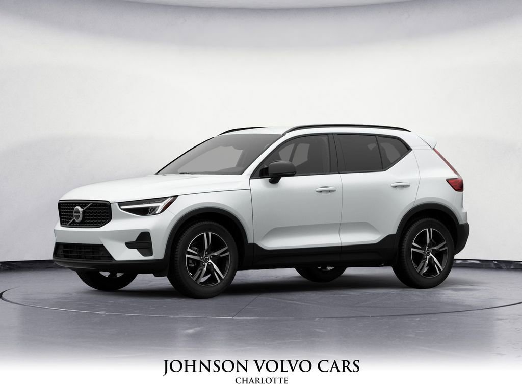 New 2026 Volvo XC40 B5 Core w/ Climate Package
