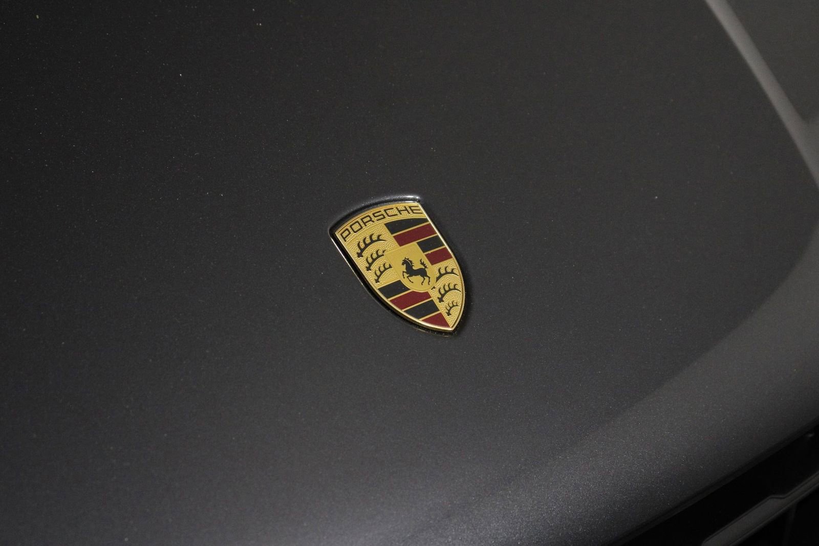 Certified 2025 Porsche Macan AWD/4WD image 29