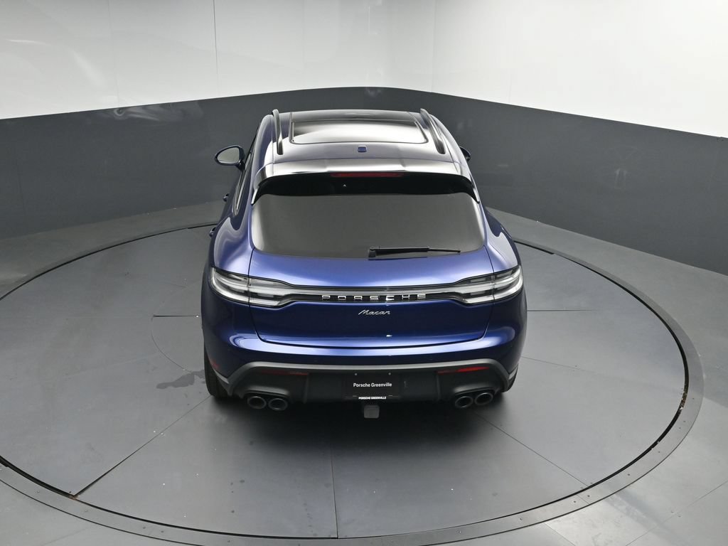 Used 2025 Porsche Macan AWD/4WD image 37