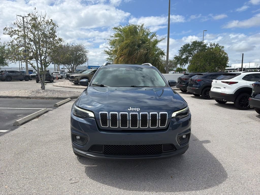 Used 2019 Jeep Cherokee Latitude w/ Cold Weather Group AWD/4WD image 4