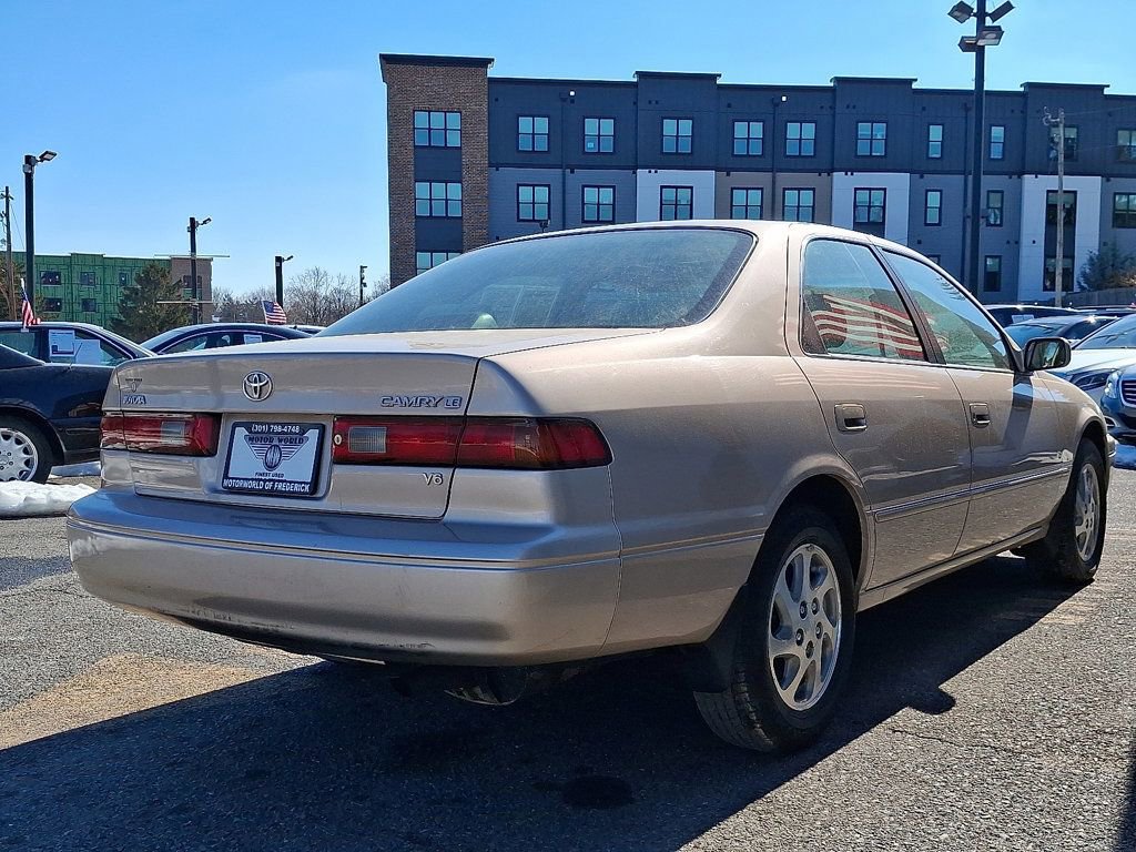 Used 1998 Toyota Camry LE FWD image 4