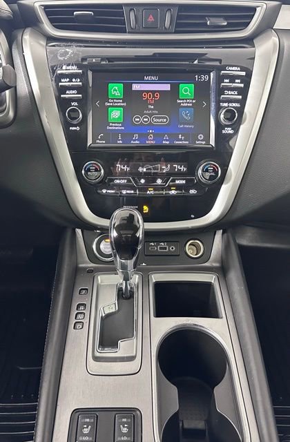 Used 2020 Nissan Murano SL w/ Moonroof Package FWD image 17