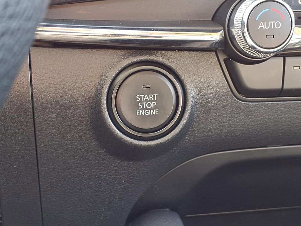 Used 2023 MAZDA MAZDA3 s image 12
