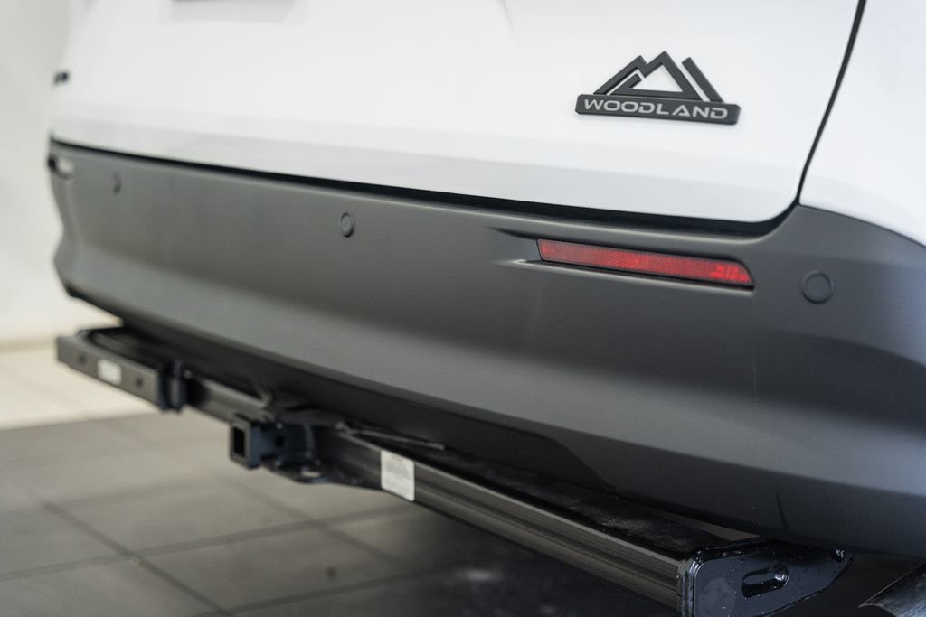 New 2026 Toyota Sienna XLE Woodland Edition image 7