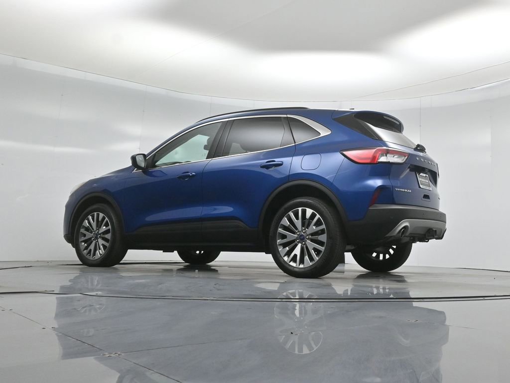 Certified 2022 Ford Escape Titanium w/ Class II Trailer Tow Package image 53