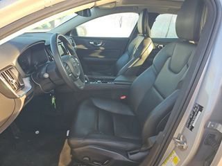 Used 2024 Volvo S60 B5 Core image 5