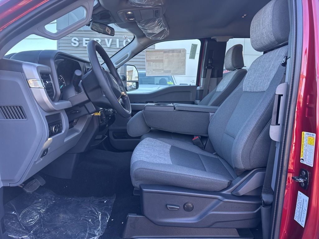 New 2026 Ford F250 XLT w/ FX4 Off-Road Package image 14