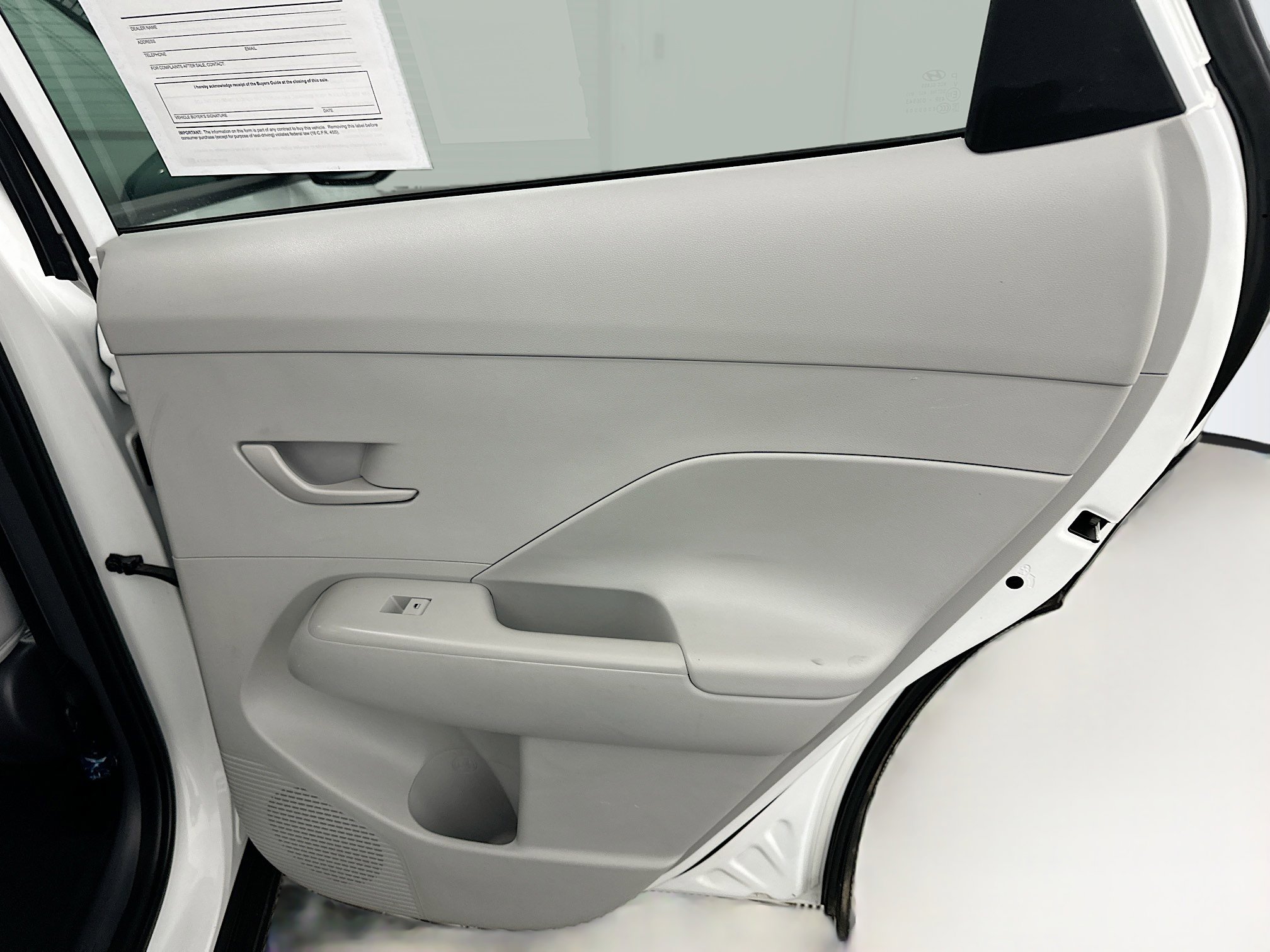 Used 2025 Hyundai Kona SEL image 31