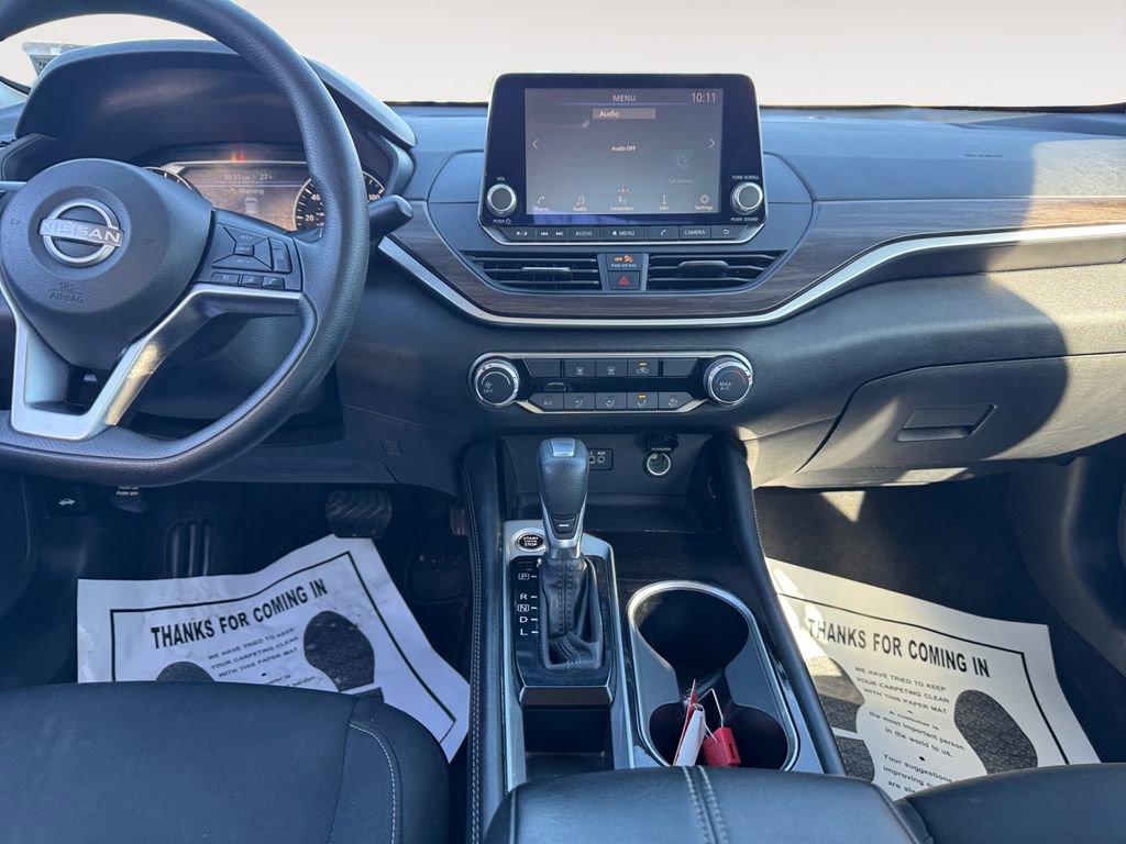 Used 2023 Nissan Altima 2.5 SV image 11