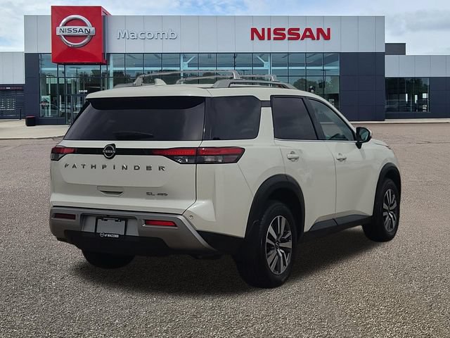 Used 2024 Nissan Pathfinder SL AWD/4WD image 7