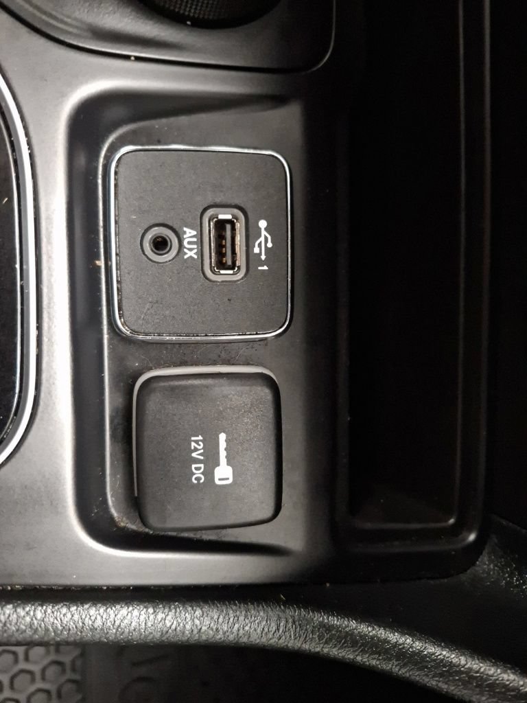 Used 2023 Jeep Cherokee Altitude Lux AWD/4WD image 26