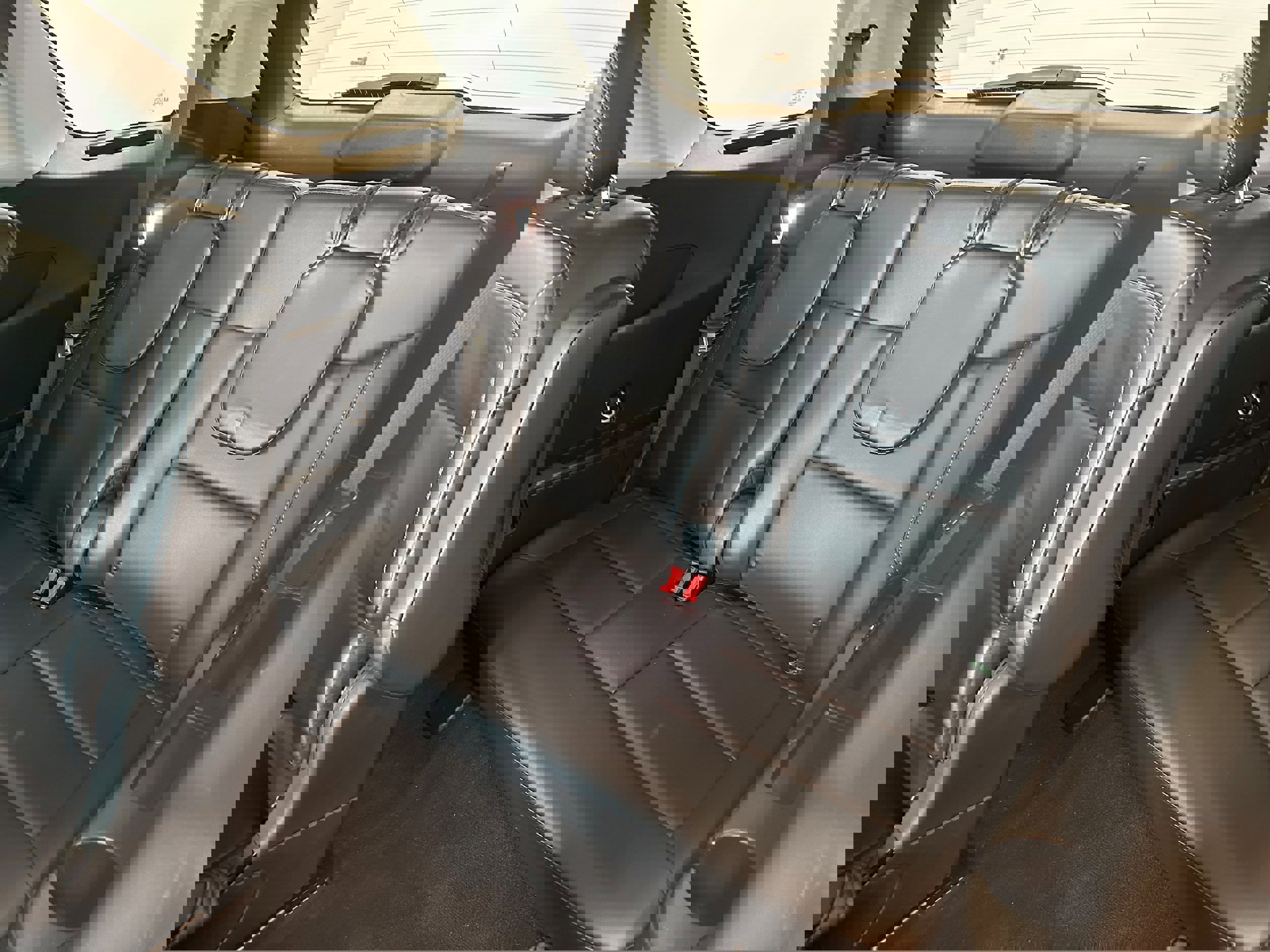 Used 2023 Ford Explorer XLT w/ Equipment Group 202A image 14