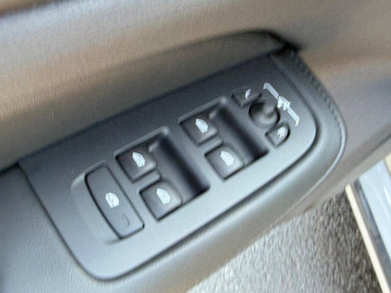 Certified 2025 Volvo S60 B5 Core w/ Climate Package image 15