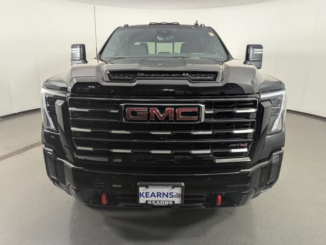 Used 2024 GMC Sierra 2500 AT4 w/ Technology Package AWD/4WD image 3