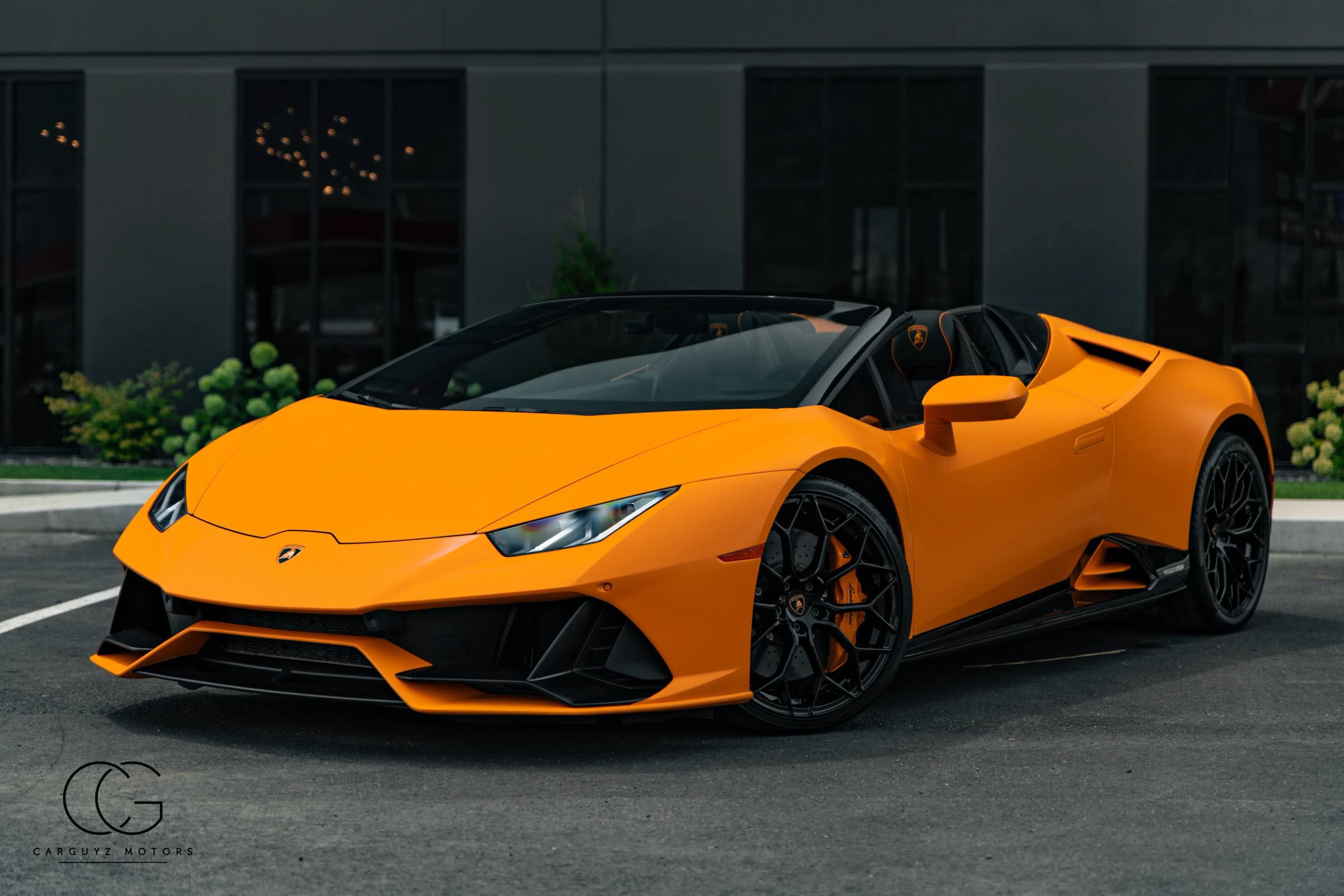 Used 2024 Lamborghini Huracan EVO AWD/4WD image 3