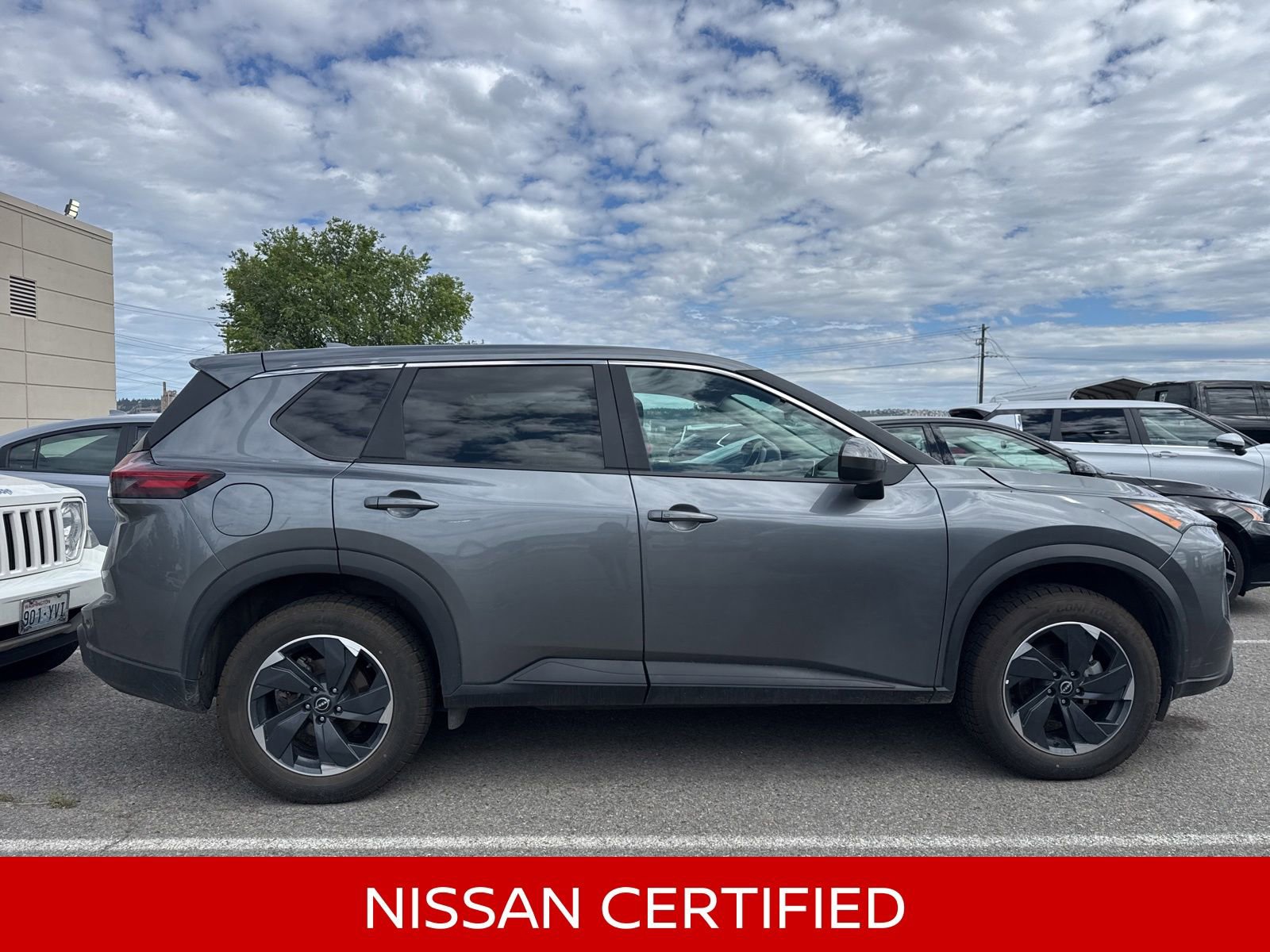 Certified 2024 Nissan Rogue SV AWD/4WD image 9