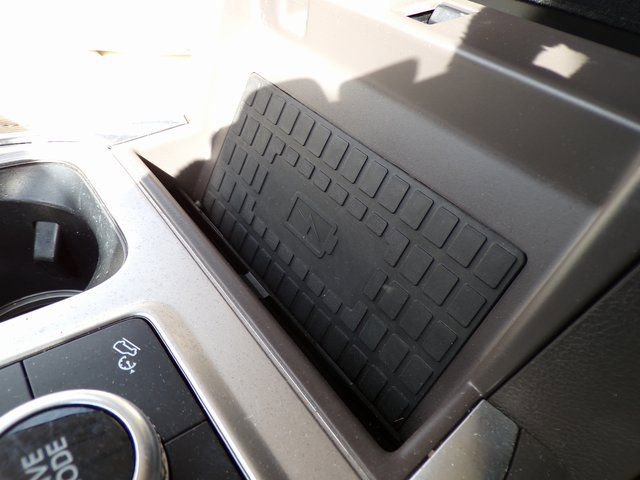 Used 2020 Ford Explorer Platinum w/ Premium Technology Package image 36