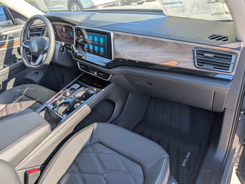 New 2026 Volkswagen Atlas SE image 32