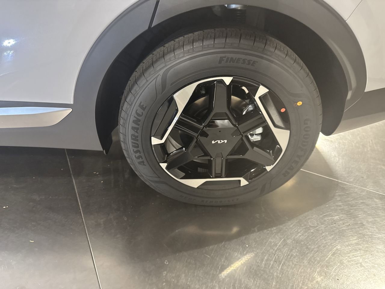 New 2026 Kia Sportage S image 12