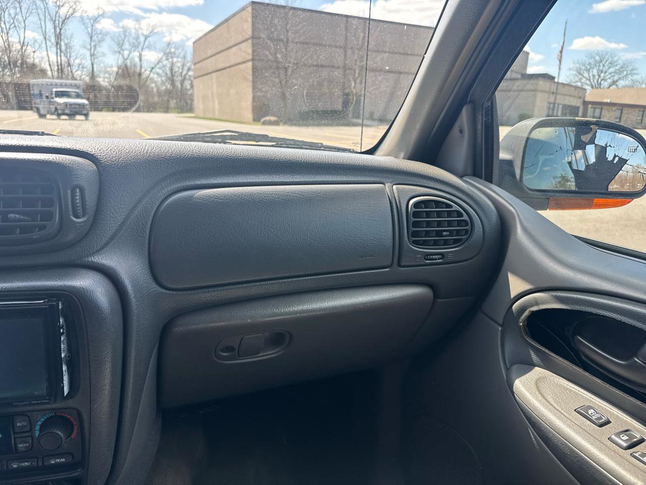 Used 2003 Chevrolet TrailBlazer LTZ AWD/4WD image 13