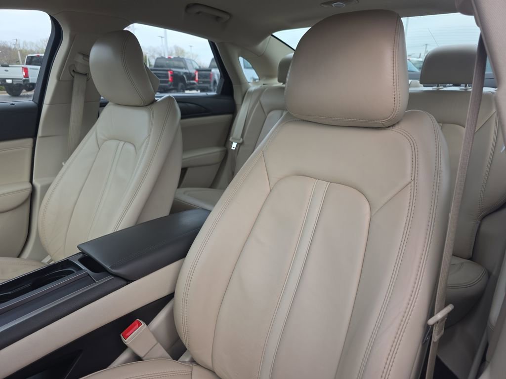 Used 2018 Lincoln MKZ Select image 19