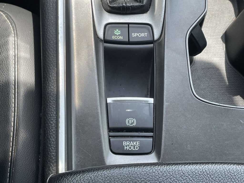 Used 2018 Honda Accord Sport image 41