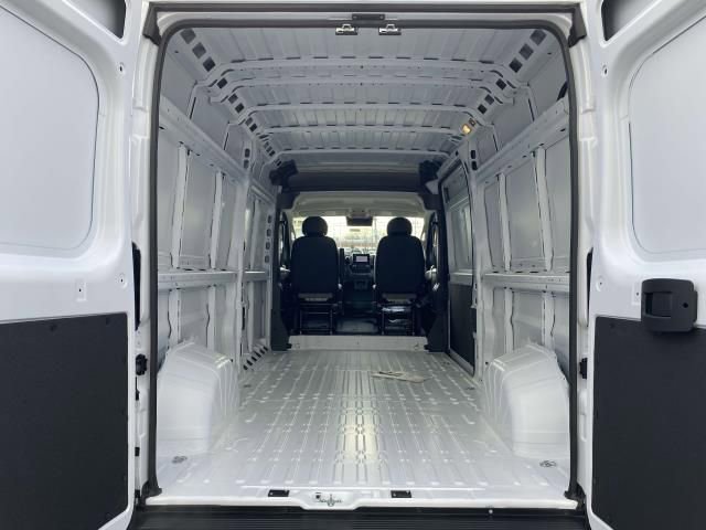 New 2024 RAM ProMaster 2500 w/ Convenience Group image 14