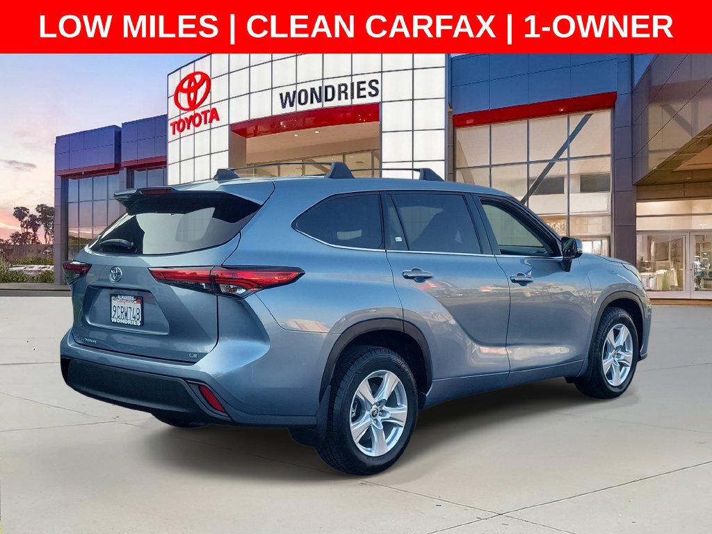 Used 2022 Toyota Highlander LE FWD image 5