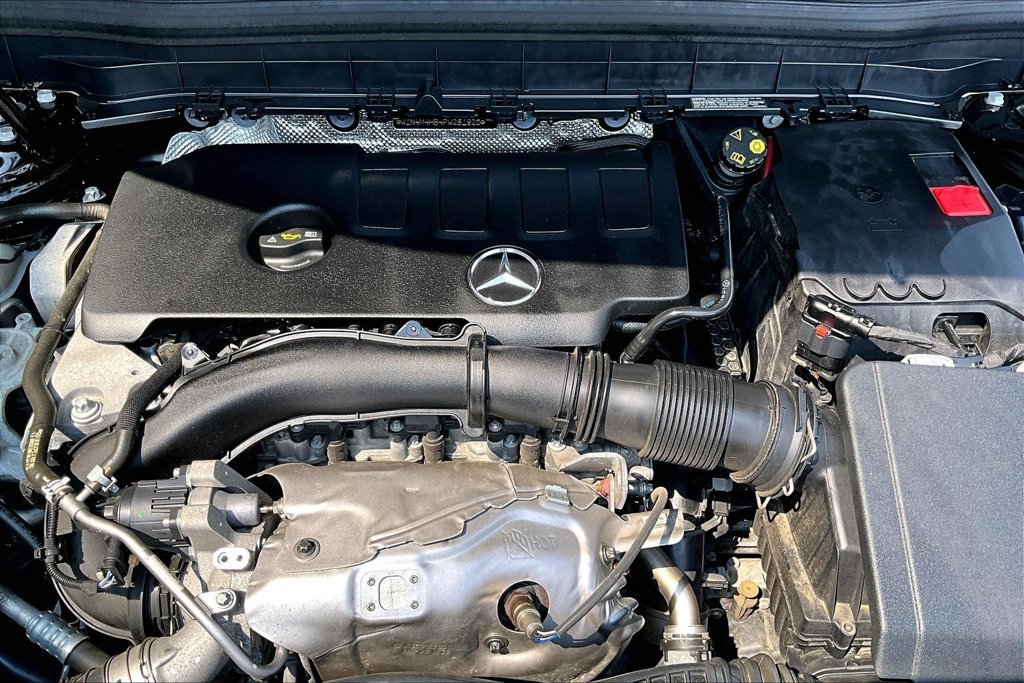 Certified 2023 Mercedes-Benz GLB 250 4MATIC image 34