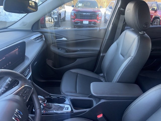Used 2024 Buick Encore GX Sport Touring w/ Advanced Technology Package image 21