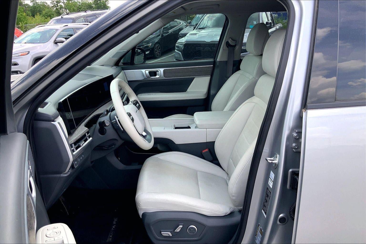 Used 2024 Hyundai Santa Fe Limited FWD image 19