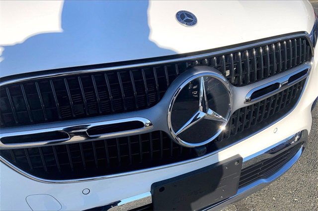 Used 2025 Mercedes-Benz GLC 350e 4MATIC image 27