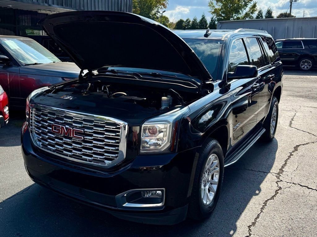 Used 2019 GMC Yukon SLT image 2