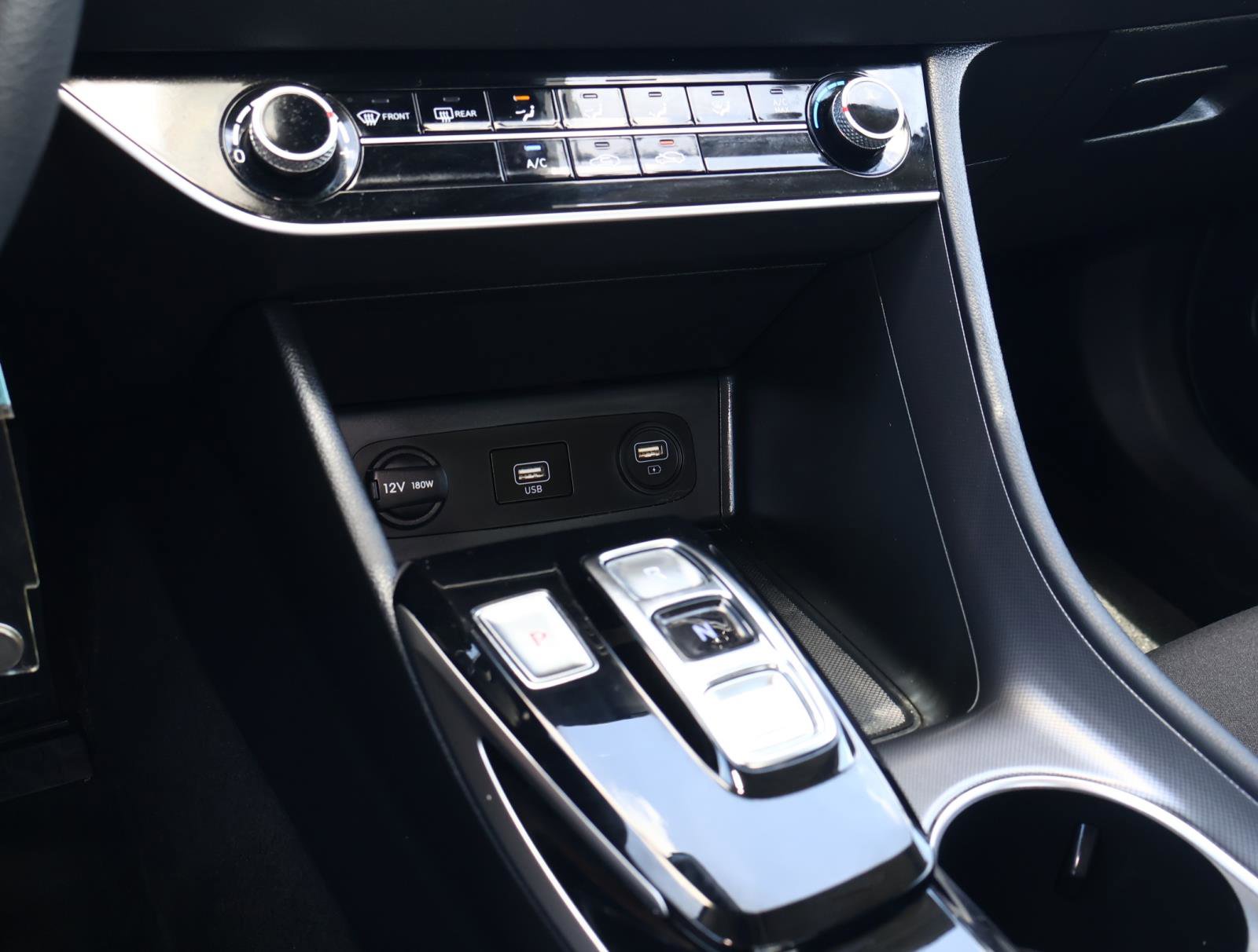 Used 2023 Hyundai Sonata SE w/ Preferred Accessory Package image 23