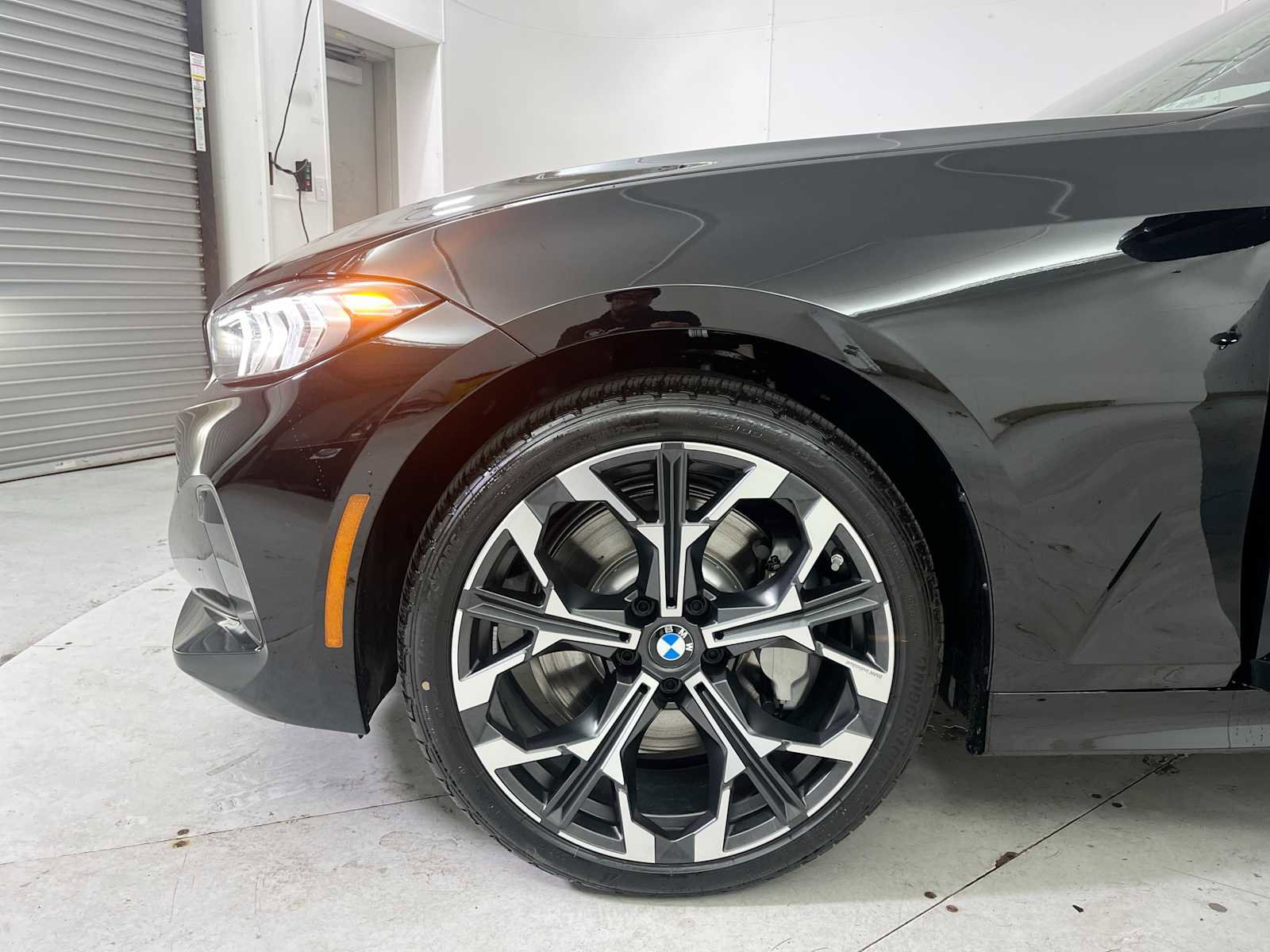 New 2026 BMW 330i xDrive Sedan w/ Convenience Package AWD/4WD image 25