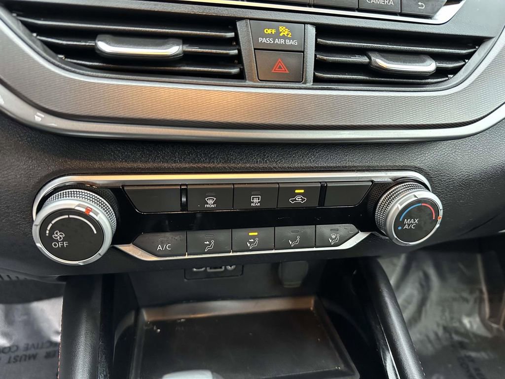 Used 2025 Nissan Altima 2.5 SR AWD/4WD image 30
