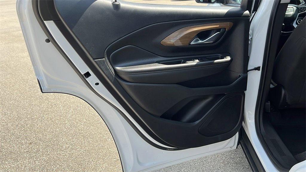 Used 2020 GMC Terrain SLE image 30