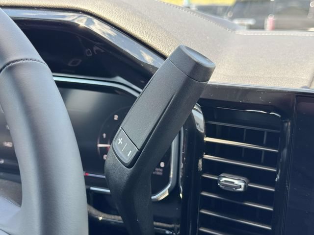 New 2026 GMC Sierra 3500 SLE w/ Preferred Package AWD/4WD image 16