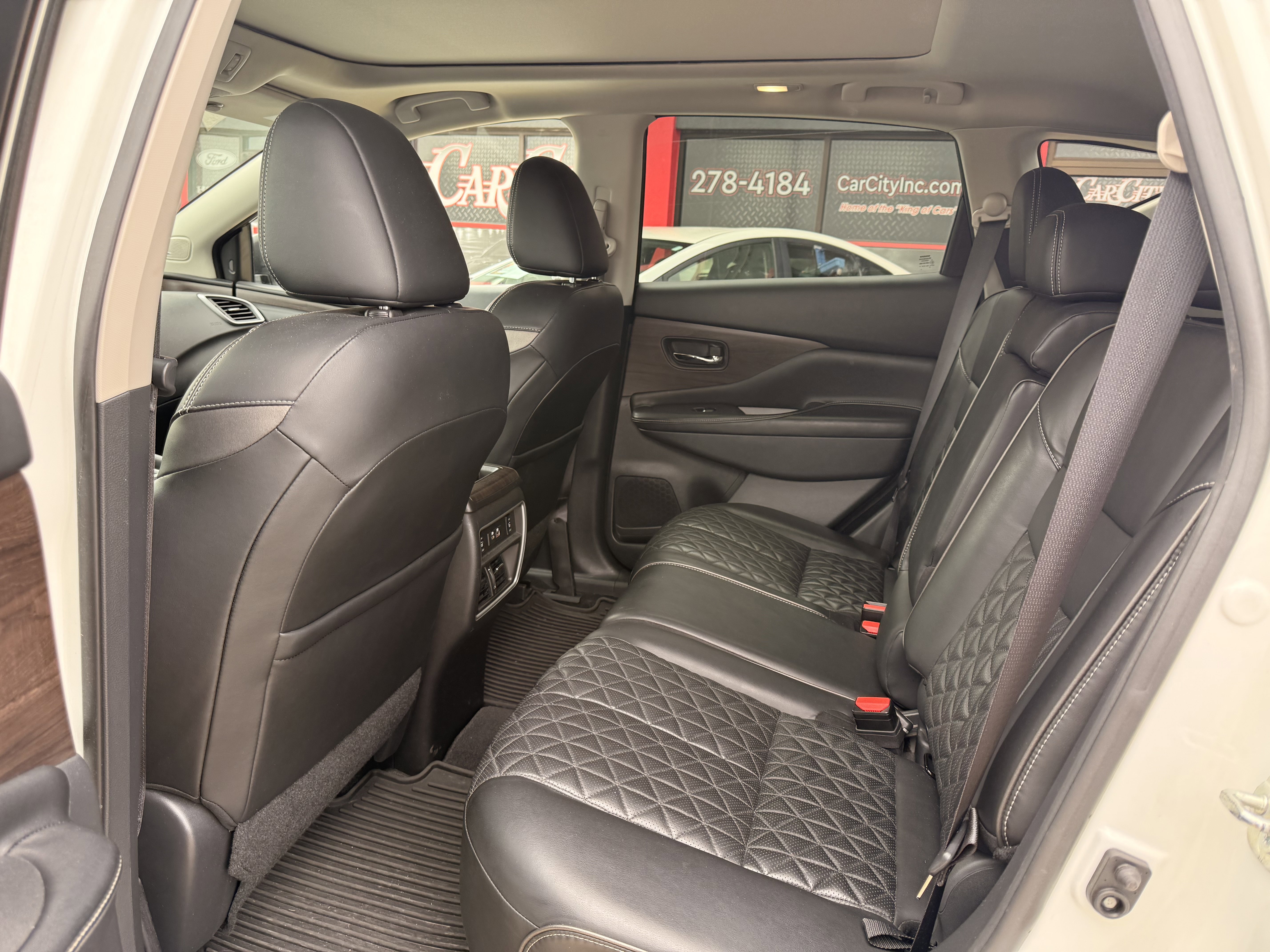 Used 2019 Nissan Murano Platinum w/ Cargo Package image 11