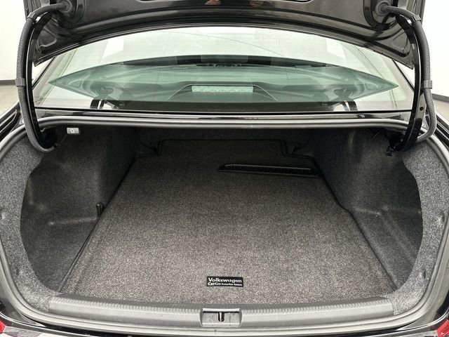 Used 2016 Volkswagen Passat 1.8T S image 22