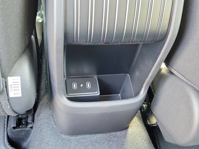 New 2027 Hyundai Kona SE FWD image 24
