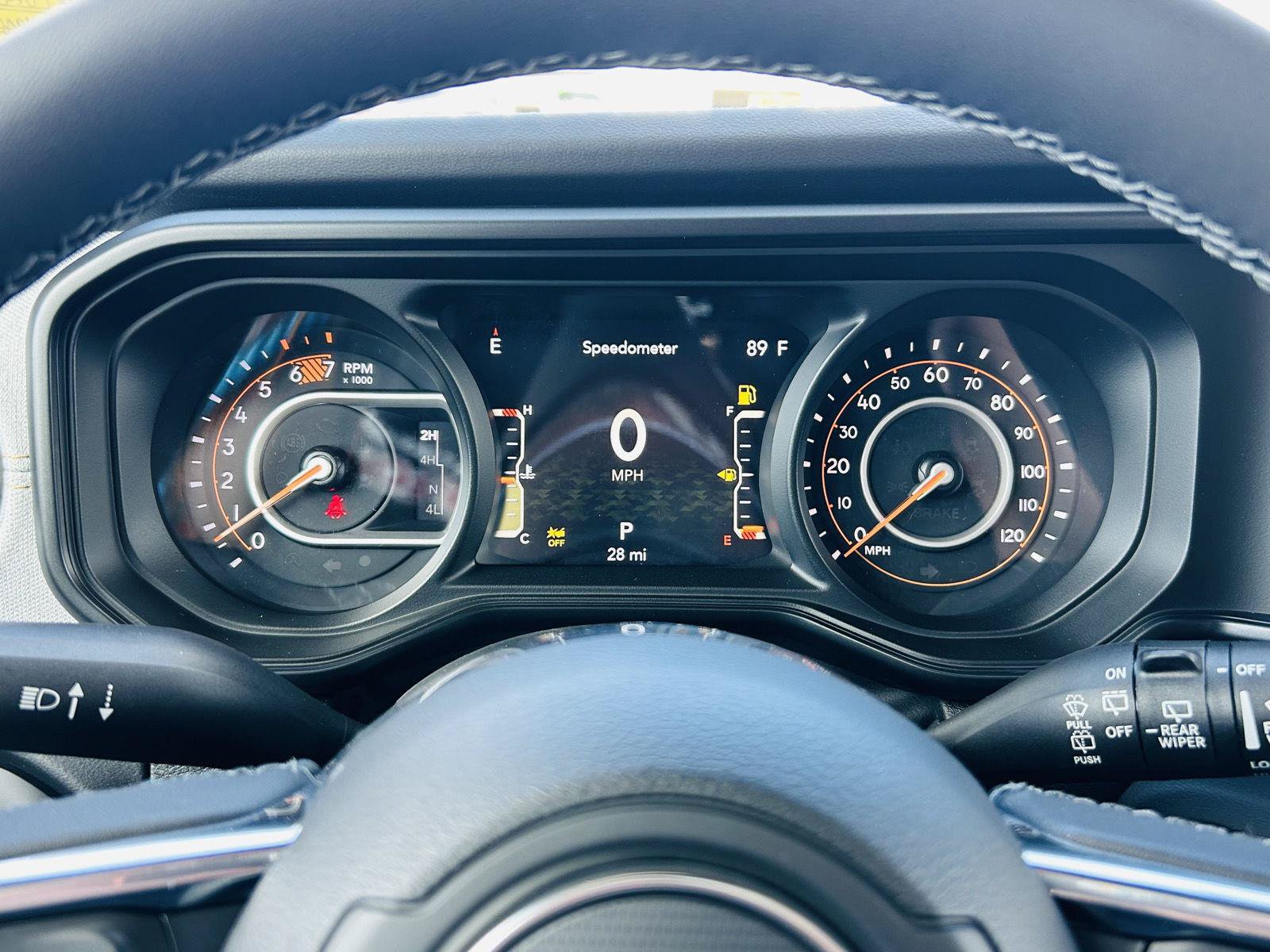 New 2026 Jeep Wrangler Unlimited Sahara w/ Technology Group AWD/4WD image 18