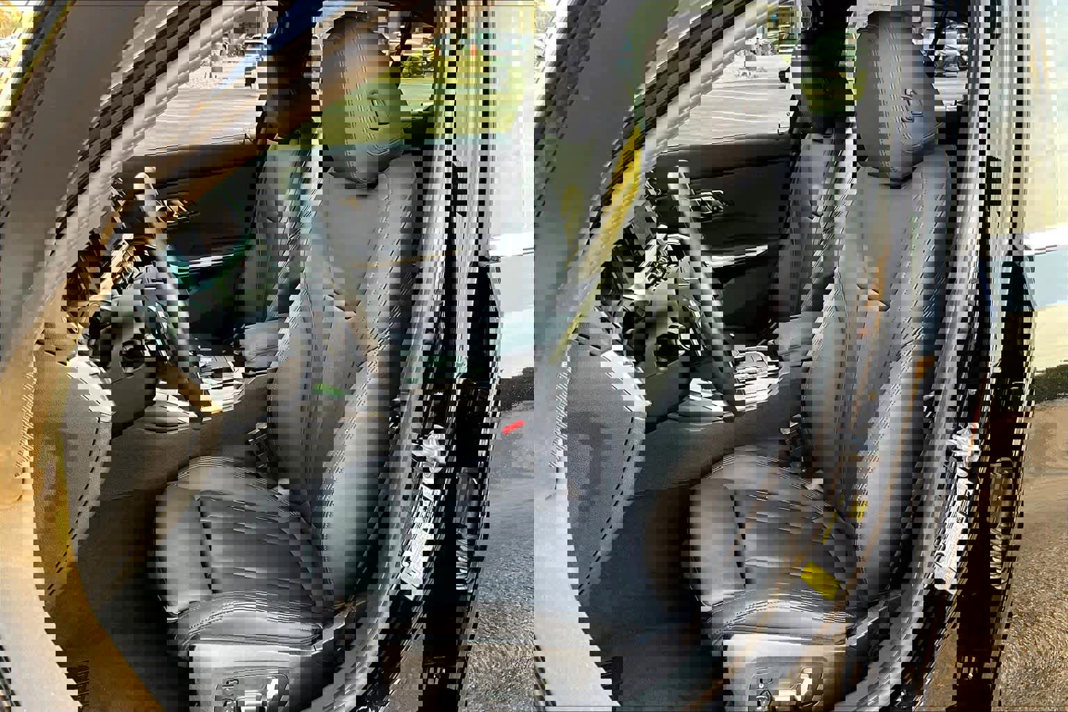 Used 2019 BMW 330i Sedan w/ Convenience Package image 7