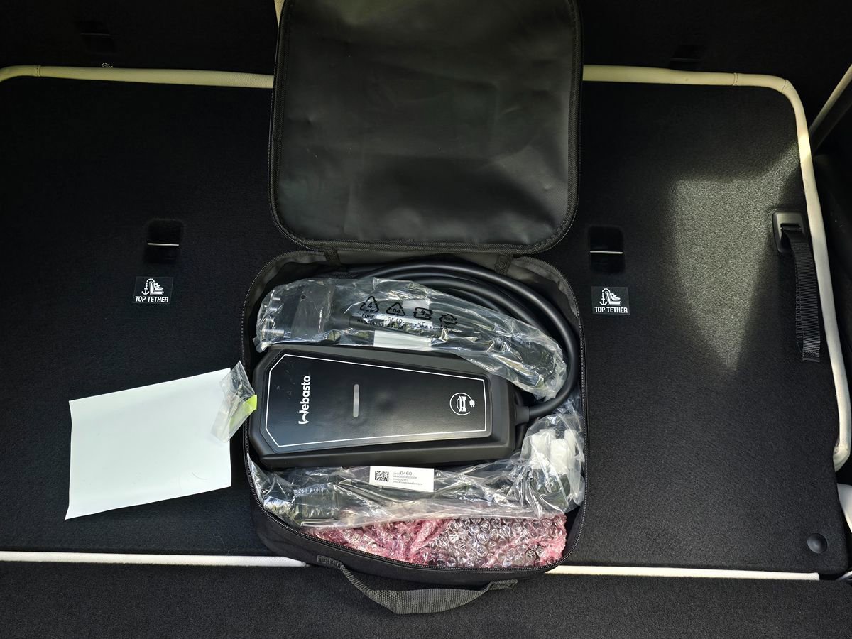 Used 2025 Mercedes-Benz EQB 300 4MATIC image 67