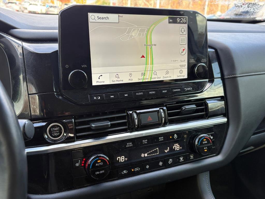 Used 2024 Nissan Pathfinder SL image 10