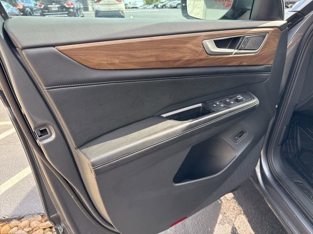 Used 2024 Volkswagen Atlas SE image 12