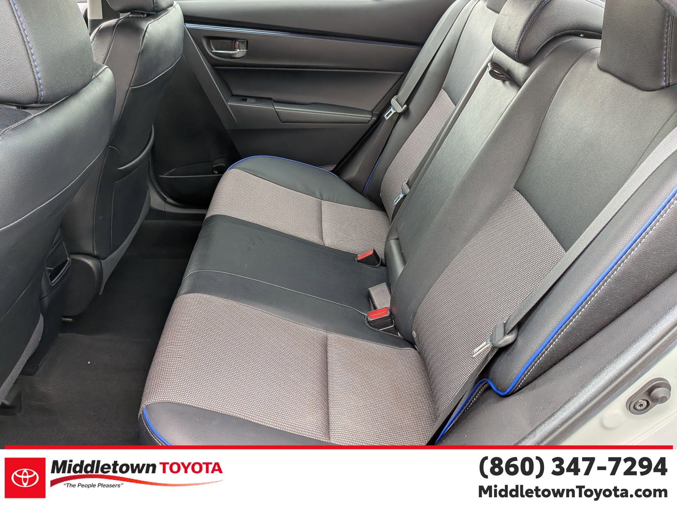 Used 2019 Toyota Corolla SE w/ SE Premium Package FWD image 35