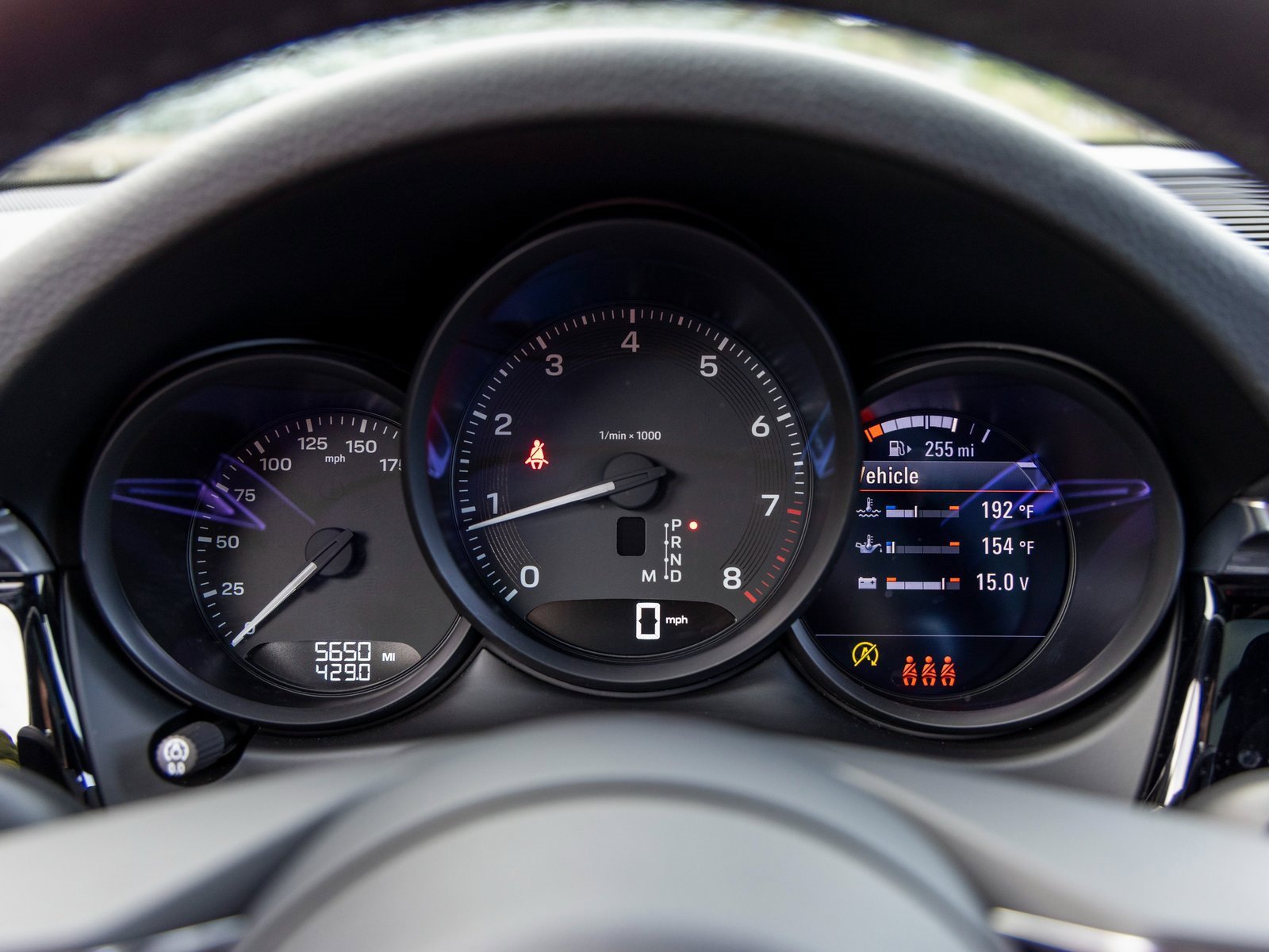 Certified 2025 Porsche Macan image 29