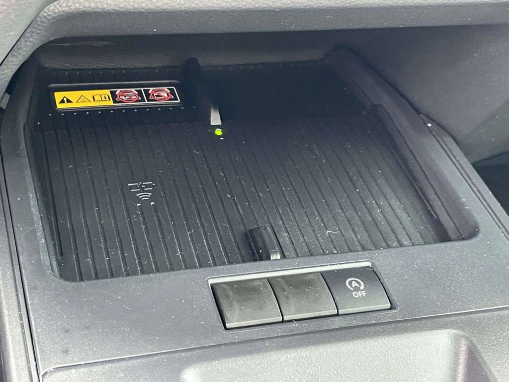 Used 2026 Toyota Corolla Cross LE FWD image 18
